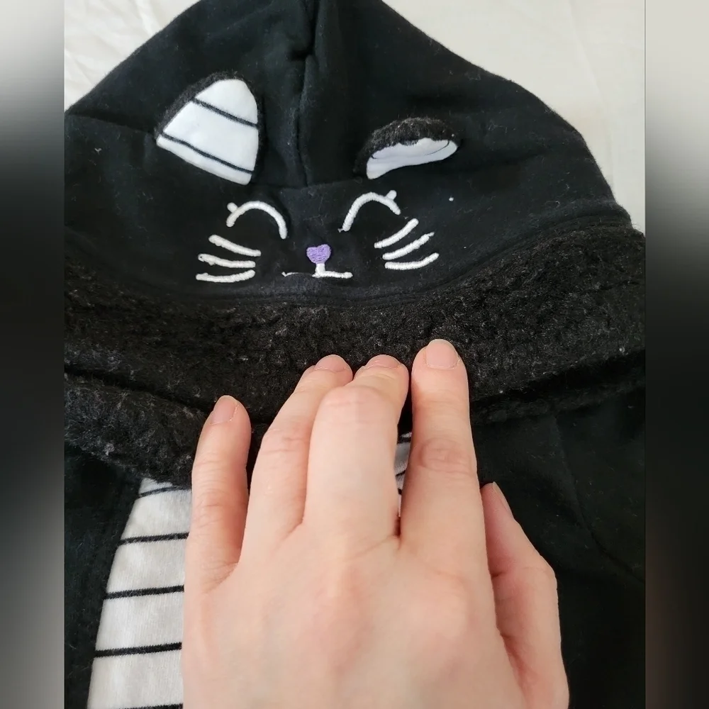 Cat & Jack black cat 1pc snap bottom outfit 6-9m